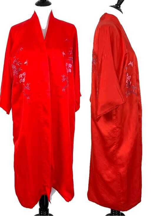 Vintage Other - Vintage 50s - 60s Silk Layered Red Embroidered Kimono Robe Sz M